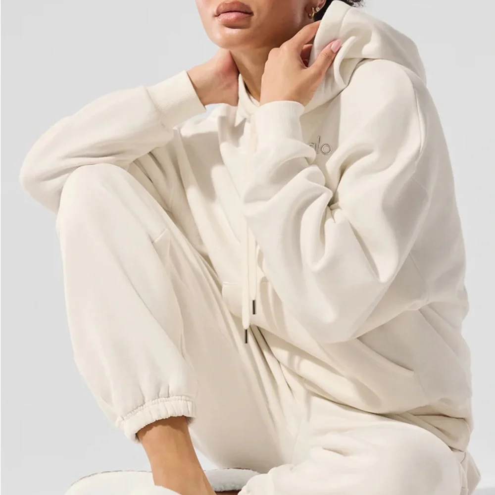 ALO Yoga Ivory Hoodie Sweater - Picture 1 of 4